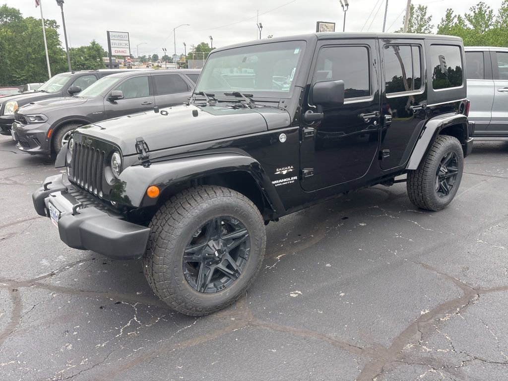 Used 2017 Jeep Wrangler Unlimited Sahara w/ Connectivity Group AWD/4WD image 1