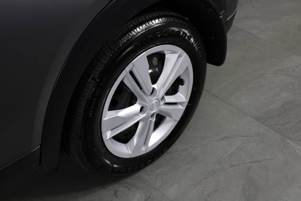 Certified 2025 Nissan Kicks Play S image 13