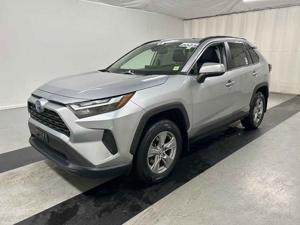 Used 2023 Toyota RAV4 XLE w/ Convenience Package AWD/4WD image 5