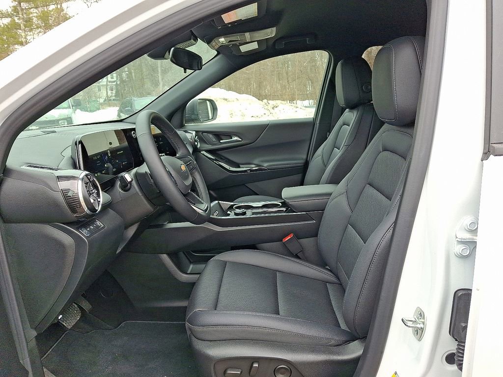 Used 2026 Chevrolet Equinox LT w/ Convenience Package II image 19