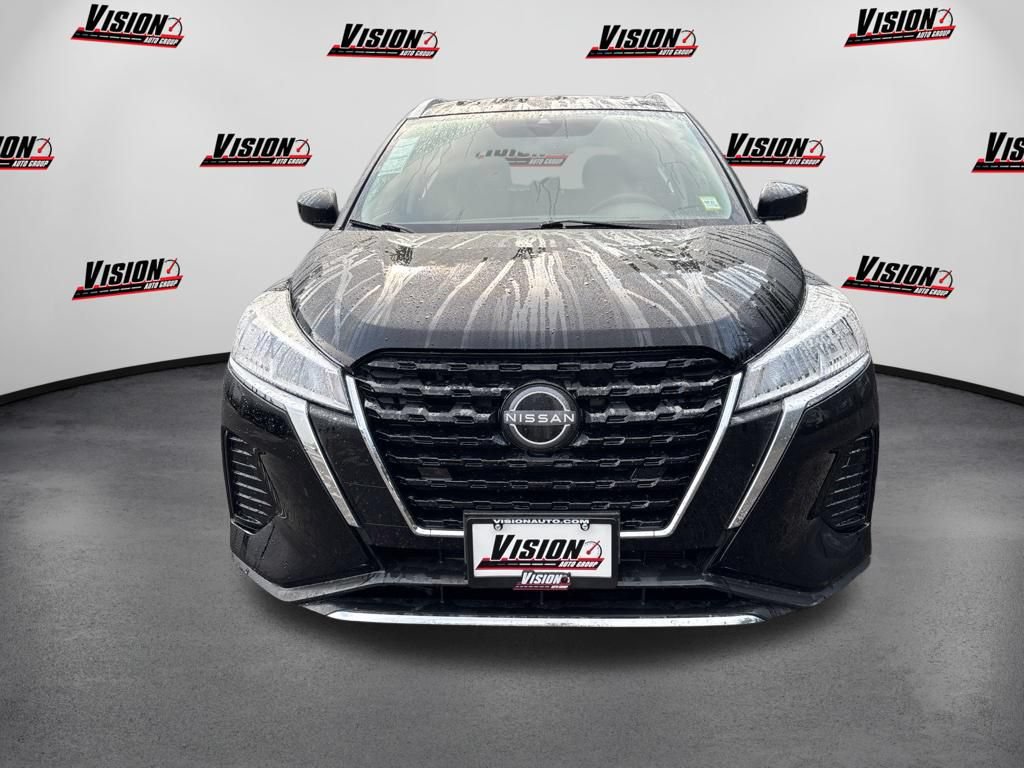 Certified 2024 Nissan Kicks SV FWD image 2