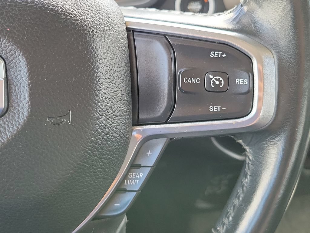 Used 2022 RAM 1500 Laramie AWD/4WD image 22