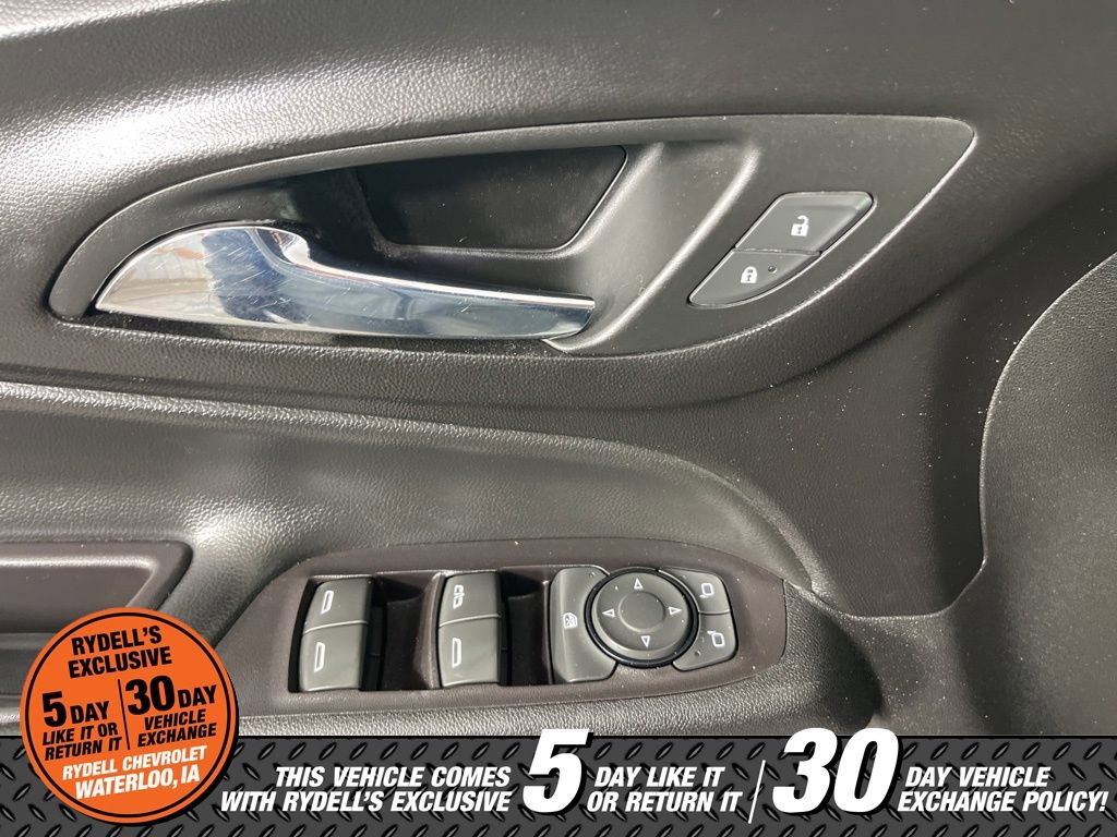 Used 2018 Chevrolet Equinox LT image 29