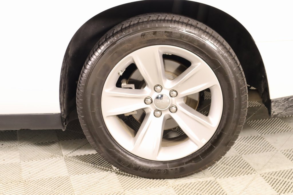 Used 2023 Dodge Challenger SXT image 16