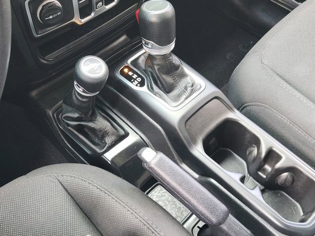 Certified 2023 Jeep Gladiator Sport AWD/4WD image 19