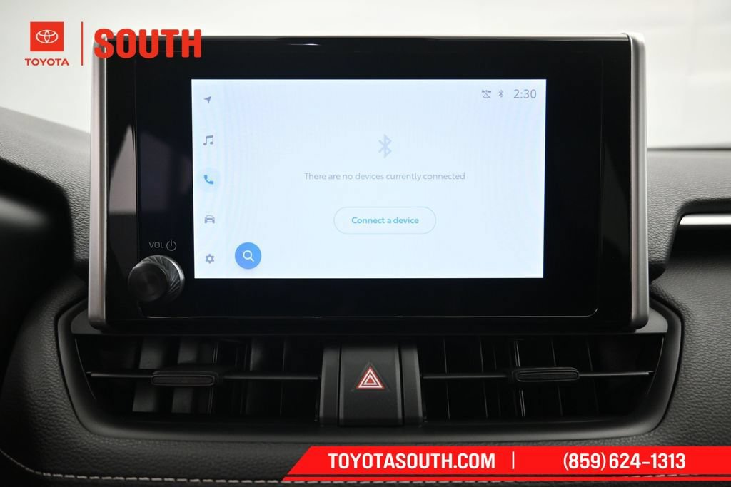 Used 2025 Toyota RAV4 XLE AWD/4WD image 15