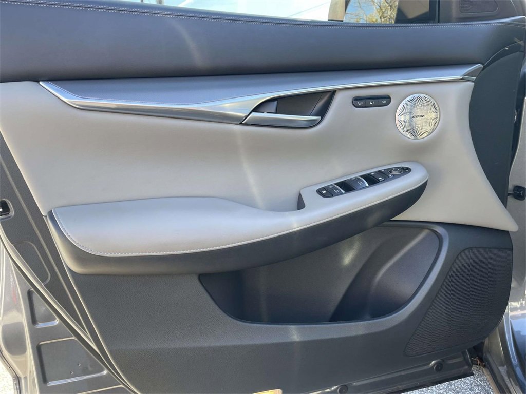 Used 2023 INFINITI QX50 Luxe image 16