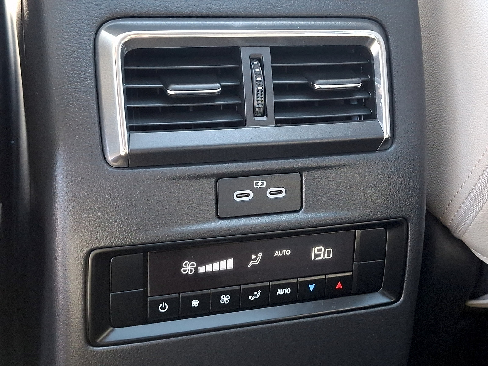 Certified 2024 MAZDA CX-90 Plug-In Hybrid w/ Premium Pkg AWD/4WD image 14