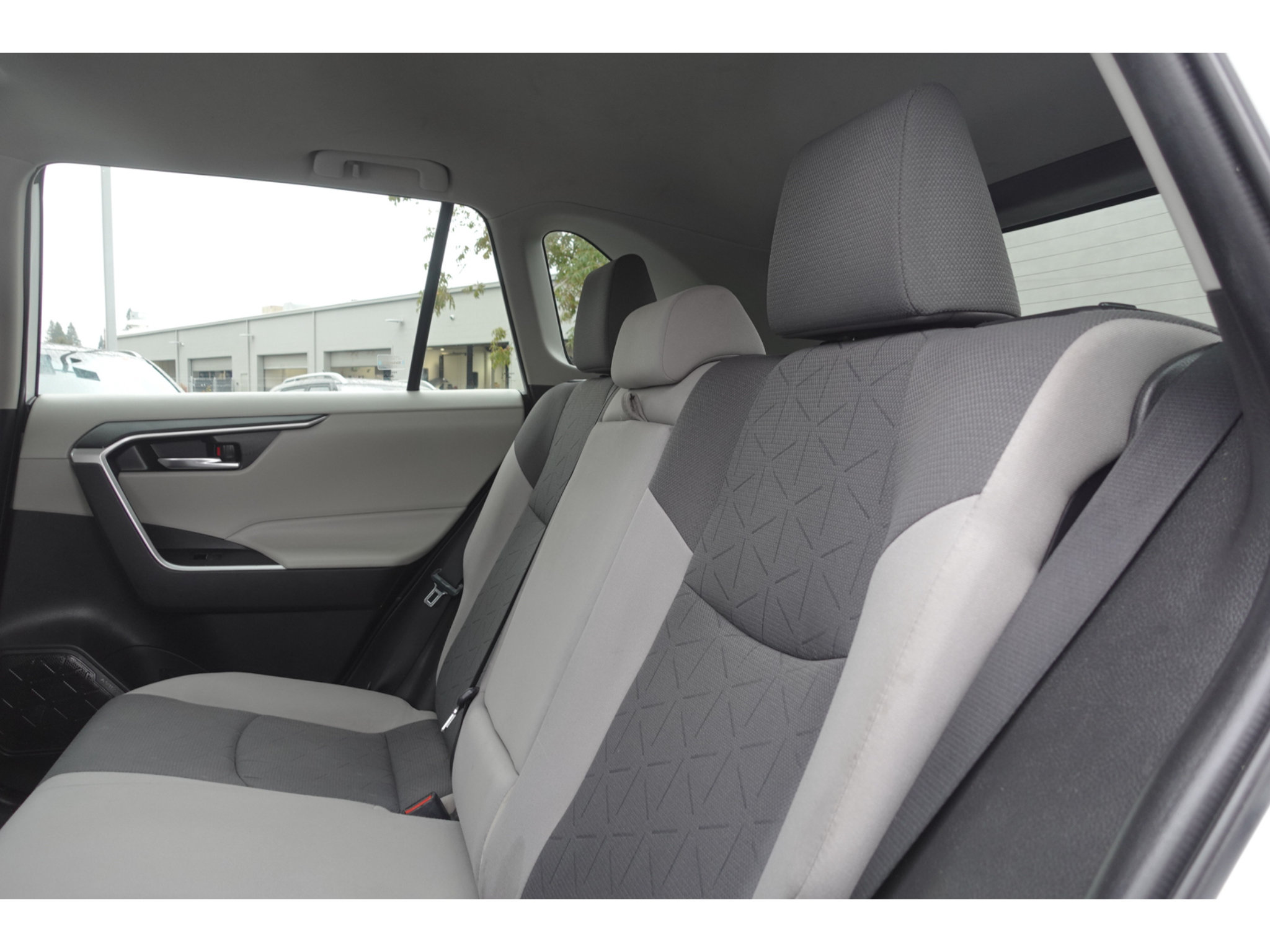 Used 2022 Toyota RAV4 XLE w/ Convenience Package AWD/4WD image 22