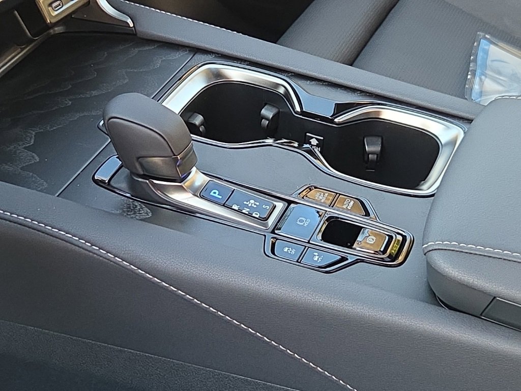 New 2026 Lexus RX 450h AWD image 13