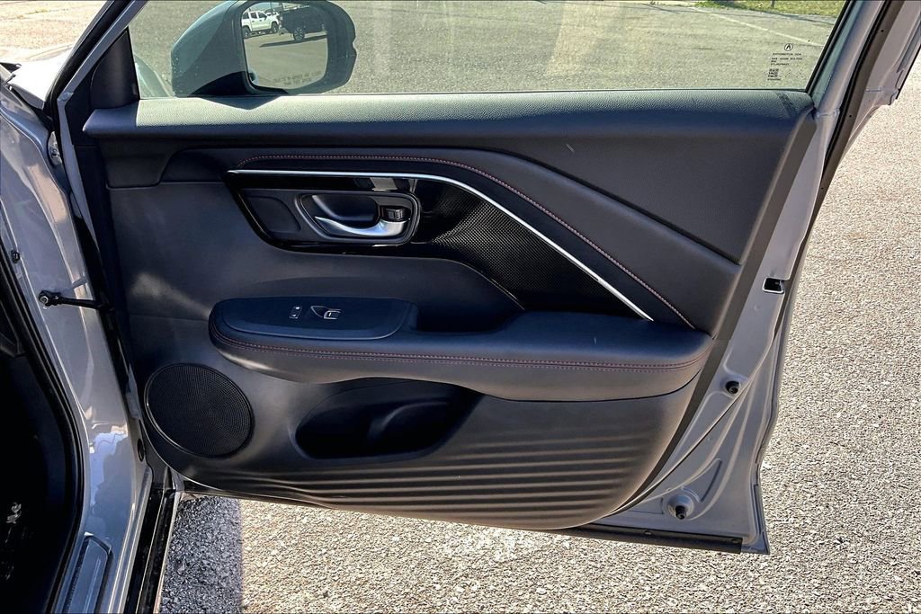 Certified 2025 Acura ADX A-Spec image 25