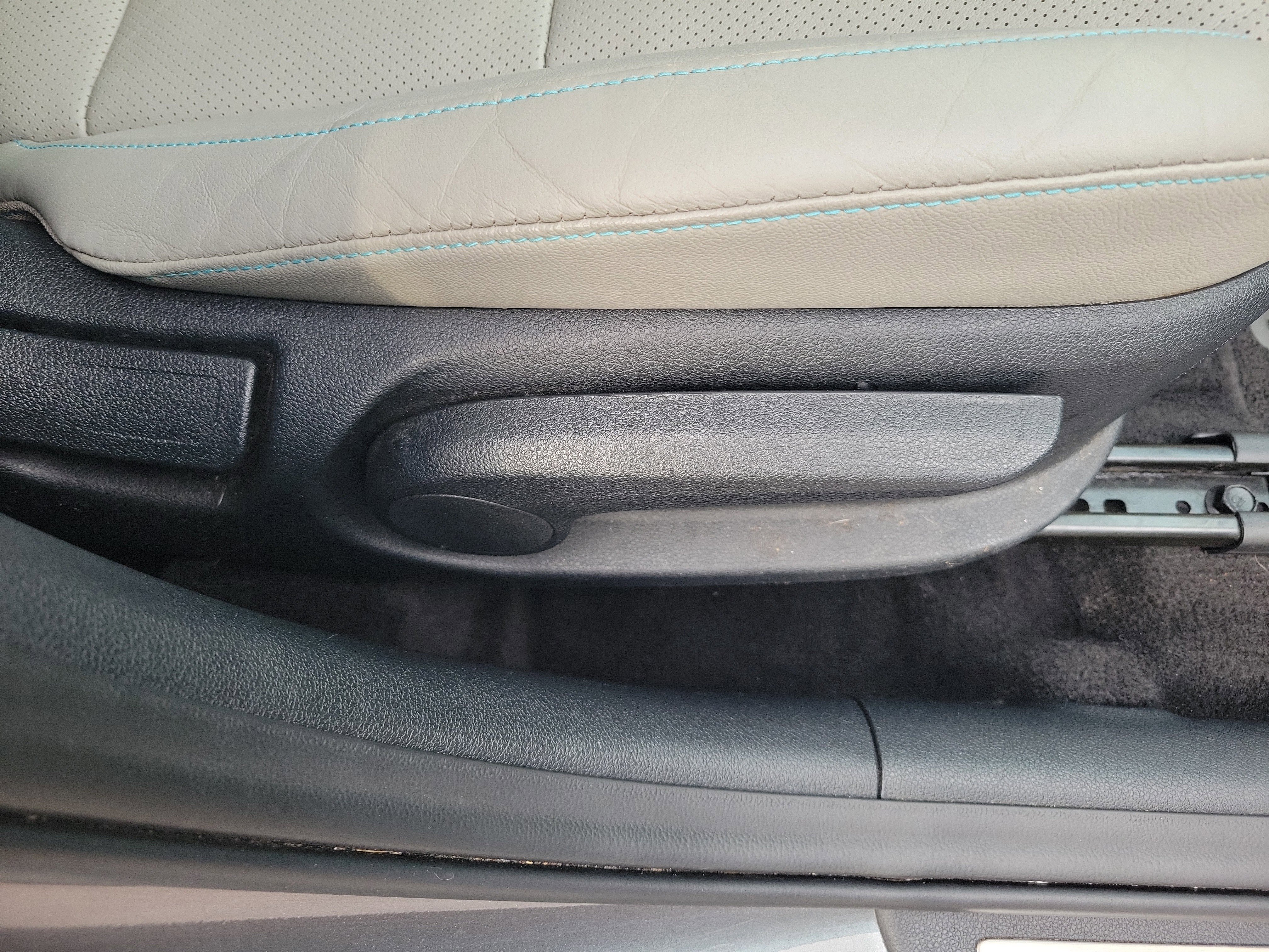 Used 2017 Kia Niro Touring image 9