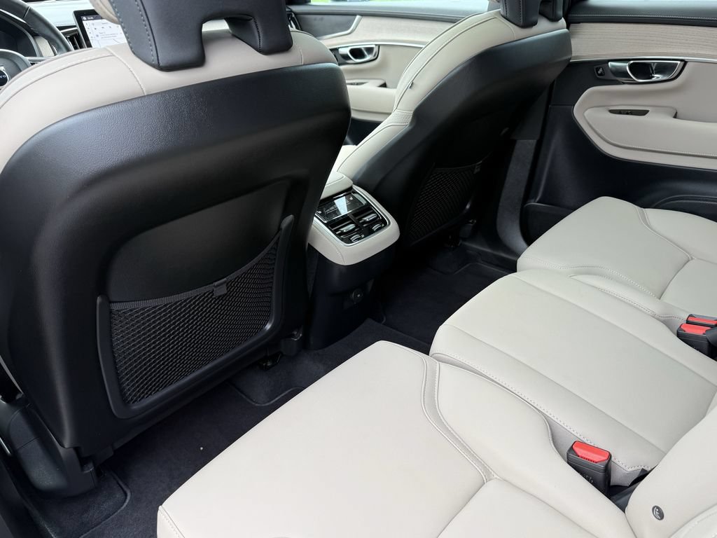 Certified 2025 Volvo XC90 B5 Core AWD/4WD image 12