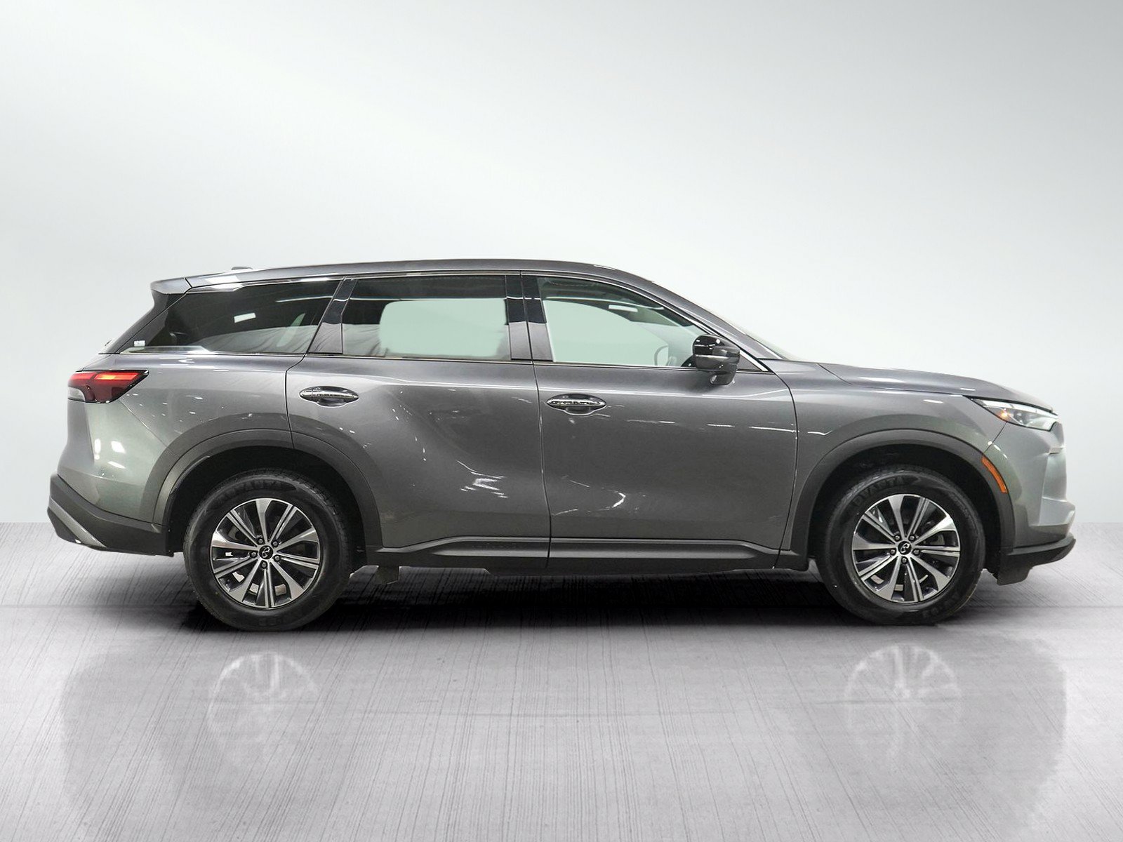 Used 2023 INFINITI QX60 Pure AWD/4WD image 6