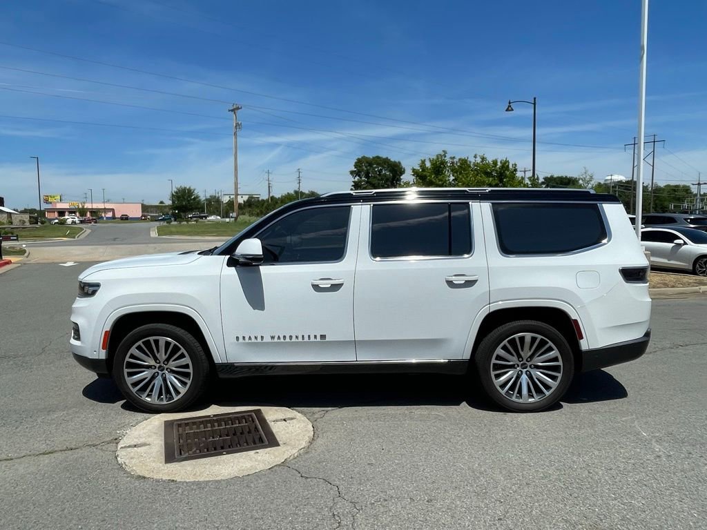 Used 2022 Jeep Grand Wagoneer Series III w/ Flexible Seating Group AWD/4WD image 4