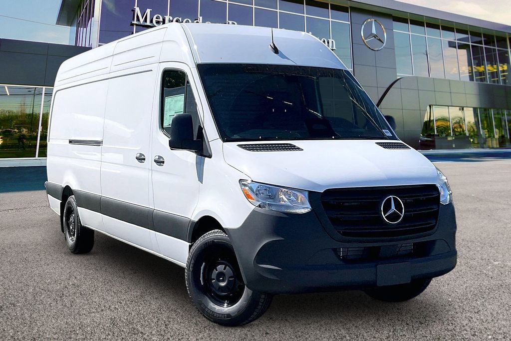 New 2026 Mercedes-Benz Sprinter 2500 video 1