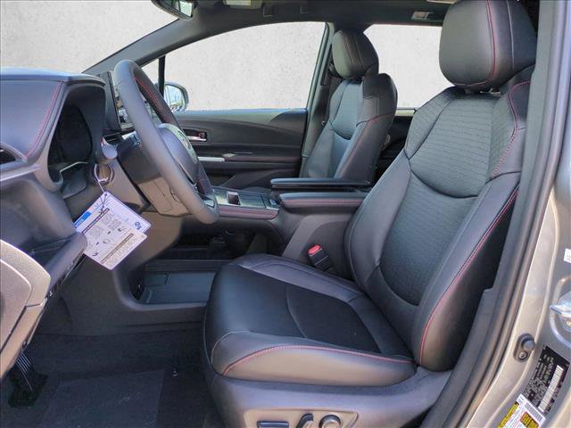 New 2026 Toyota Sienna XSE AWD/4WD image 4