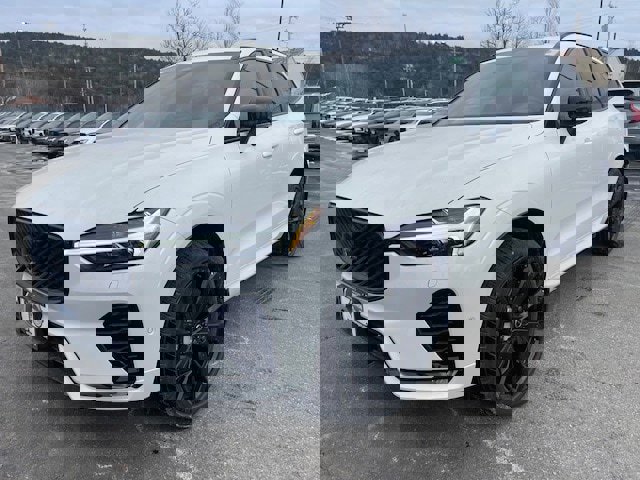 New 2026 Volvo XC60 B5 Ultra w/ Climate Package image 1