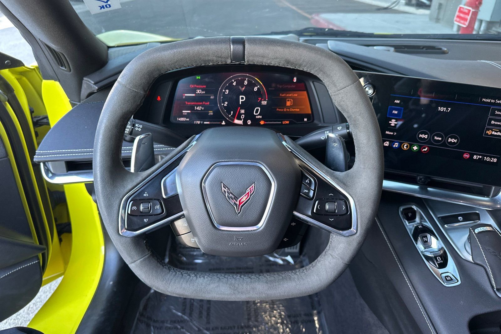 Used 2020 Chevrolet Corvette Stingray Coupe w/ Engine Appearance Package image 14