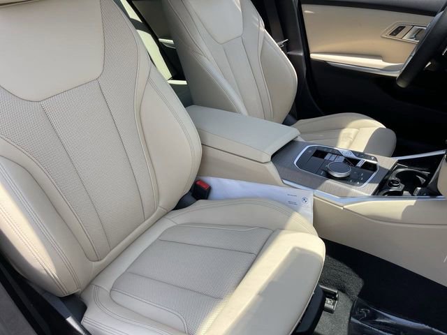 Used 2025 BMW 330i Sedan w/ Premium Package image 11