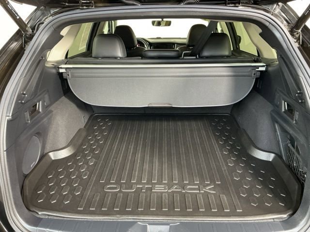 Used 2020 Subaru Outback Limited image 10