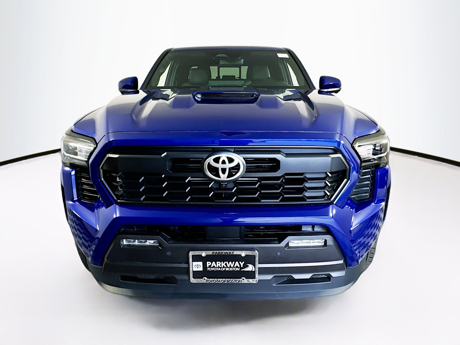 Used 2025 Toyota Tacoma TRD Sport w/ TRD Sport Premium Package AWD/4WD image 2