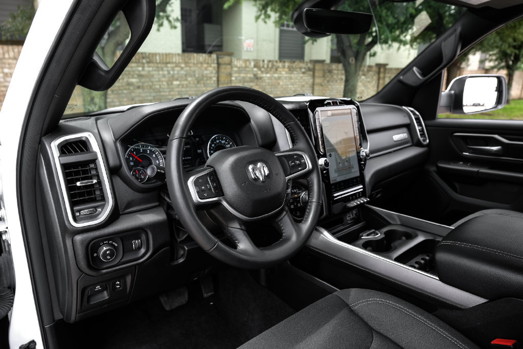 Used 2023 RAM 1500 Big Horn AWD/4WD image 25