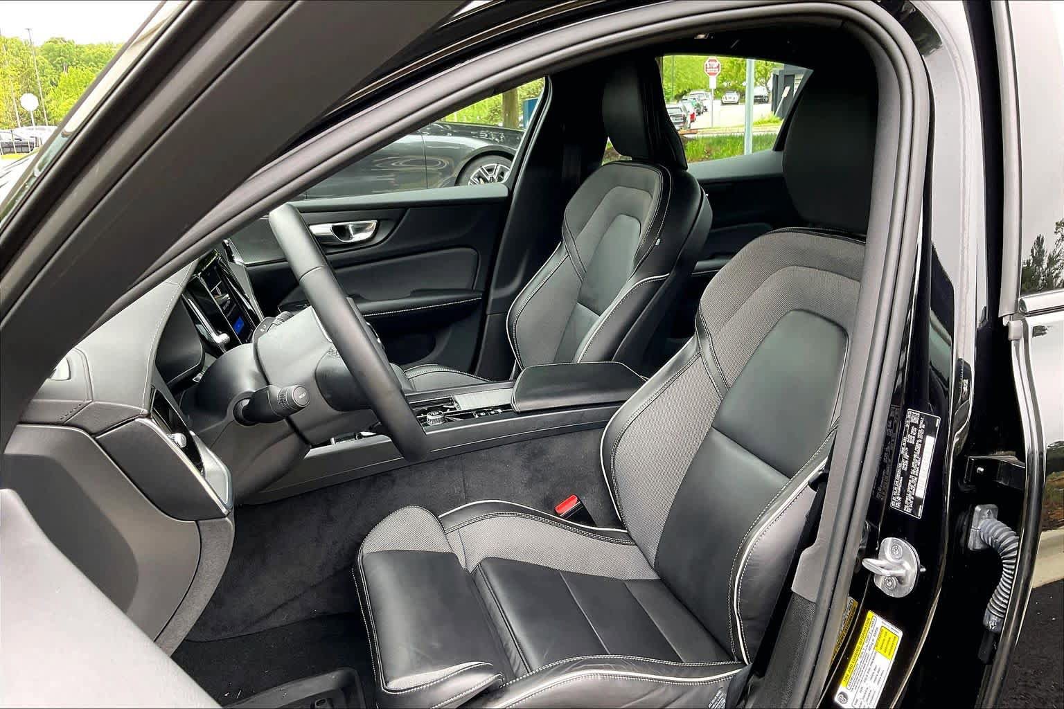 Used 2023 Volvo S60 B5 Ultimate w/ Climate Package AWD/4WD image 7