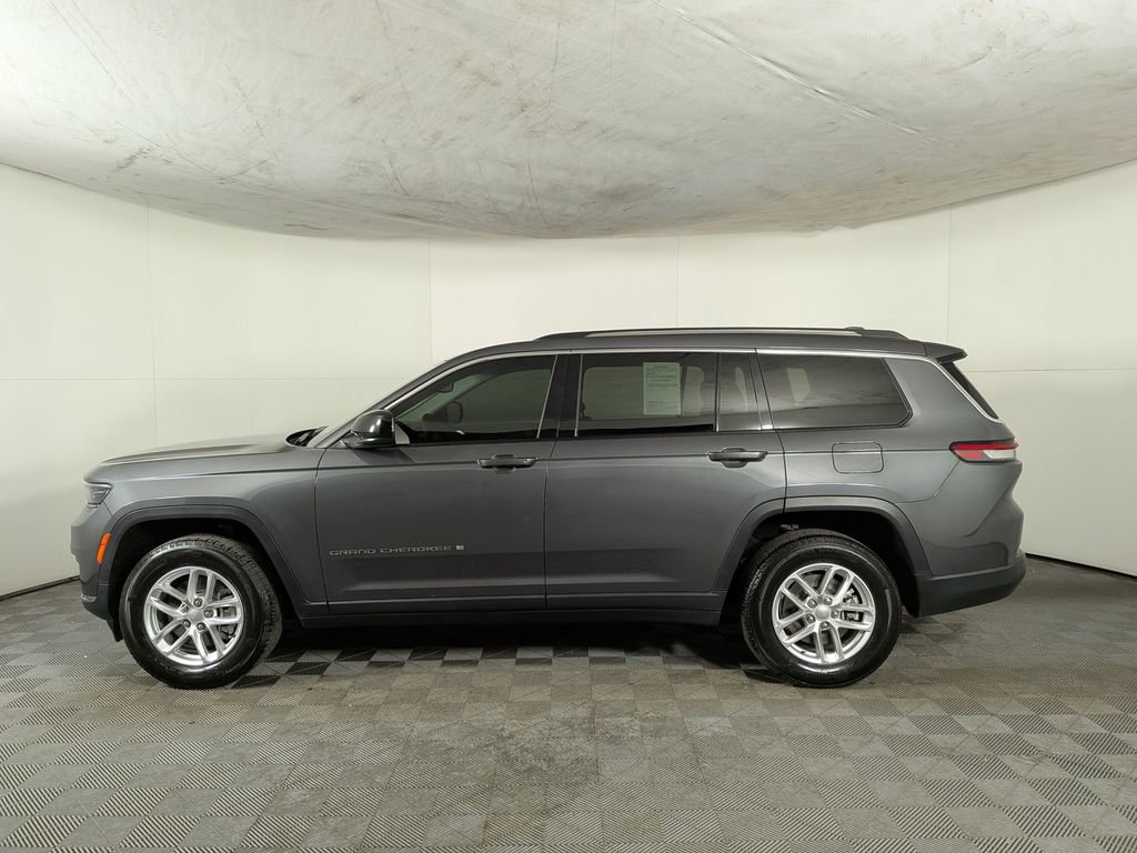 Used 2021 Jeep Grand Cherokee L Laredo w/ Luxury Tech Group I image 3