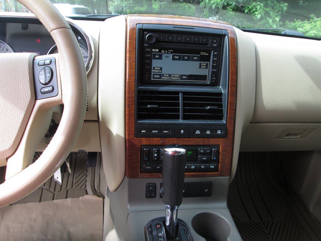 Used 2006 Ford Explorer Eddie Bauer AWD/4WD image 15