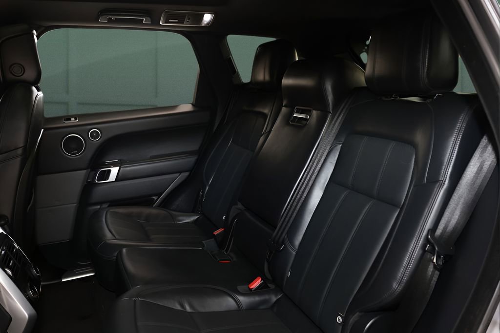 Used 2020 Land Rover Range Rover Sport HSE Dynamic image 13