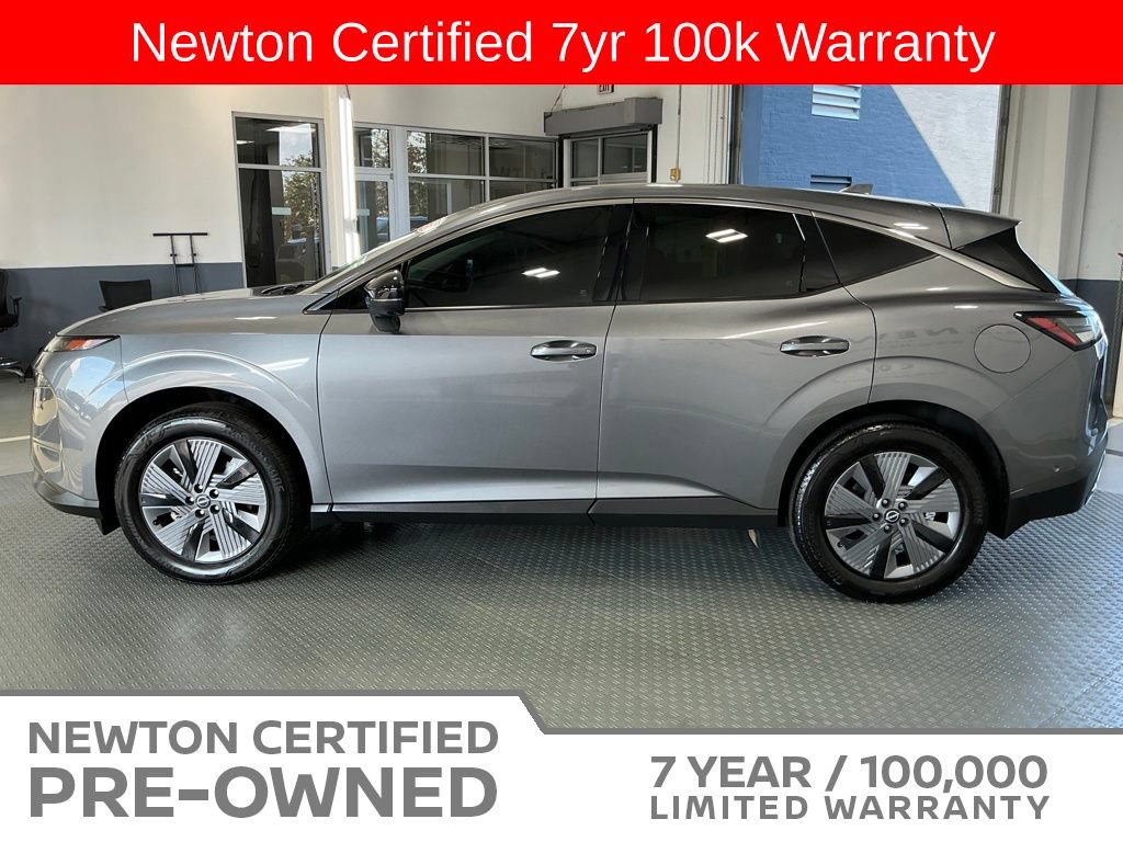 Used 2025 Nissan Murano SL AWD/4WD image 3