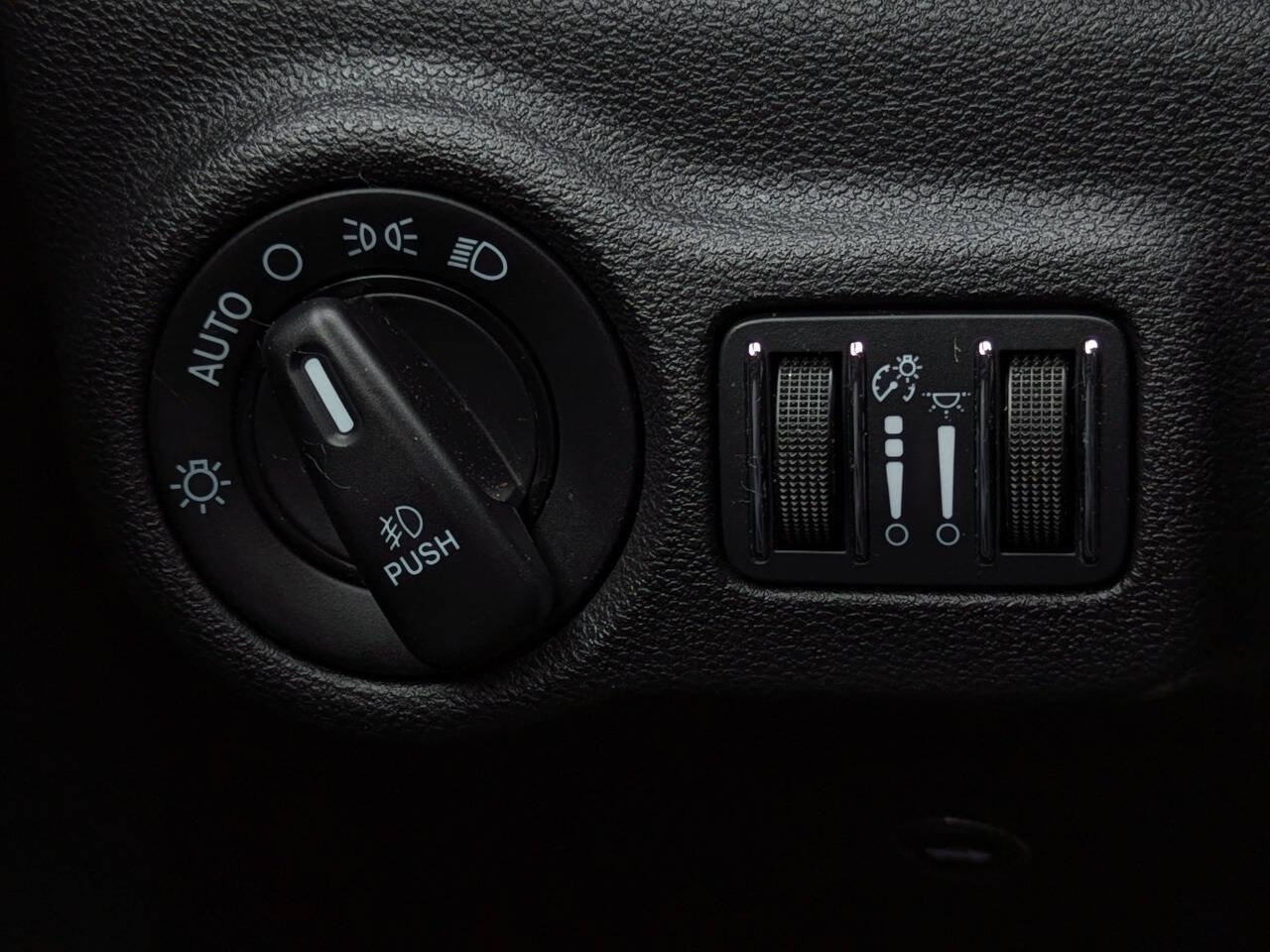 Used 2016 Dodge Dart GT w/ Sun/Sound Group FWD image 28