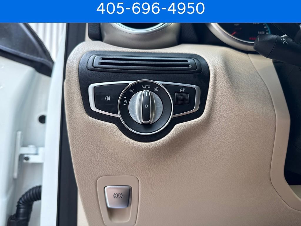 Used 2020 Mercedes-Benz GLC 300 image 30