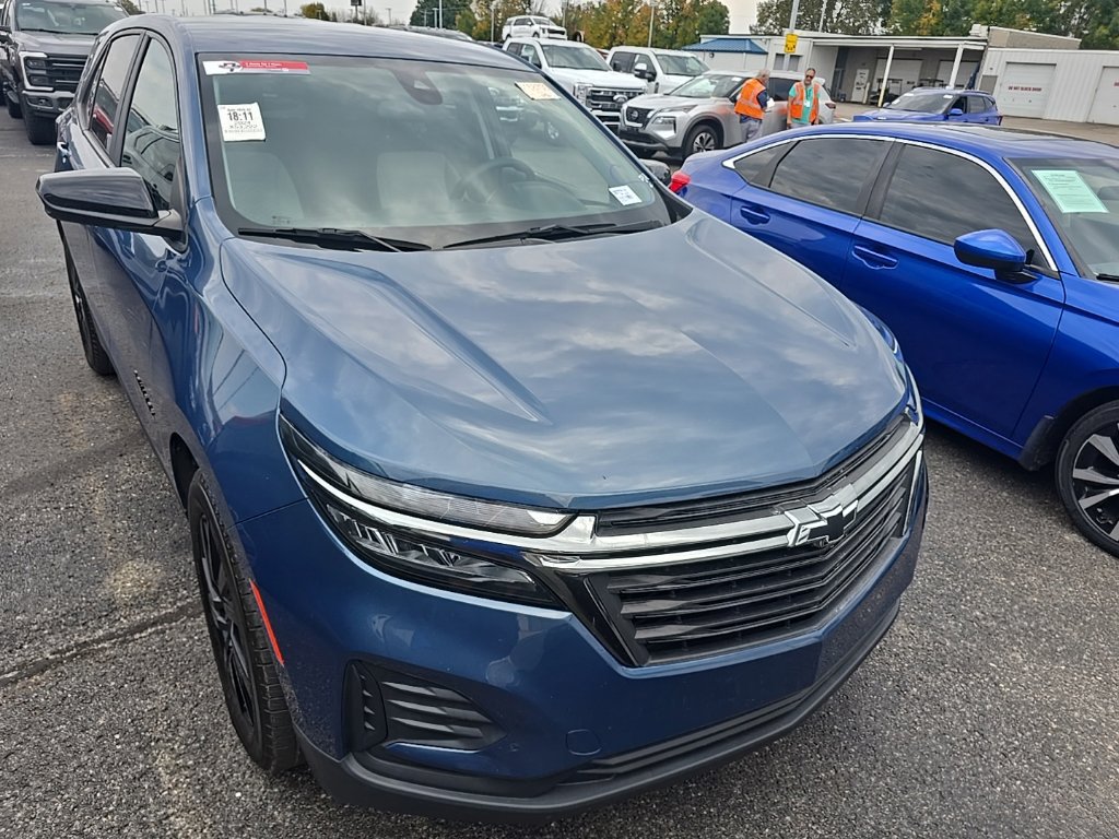 Used 2024 Chevrolet Equinox LS w/ LS Convenience Package FWD image 1