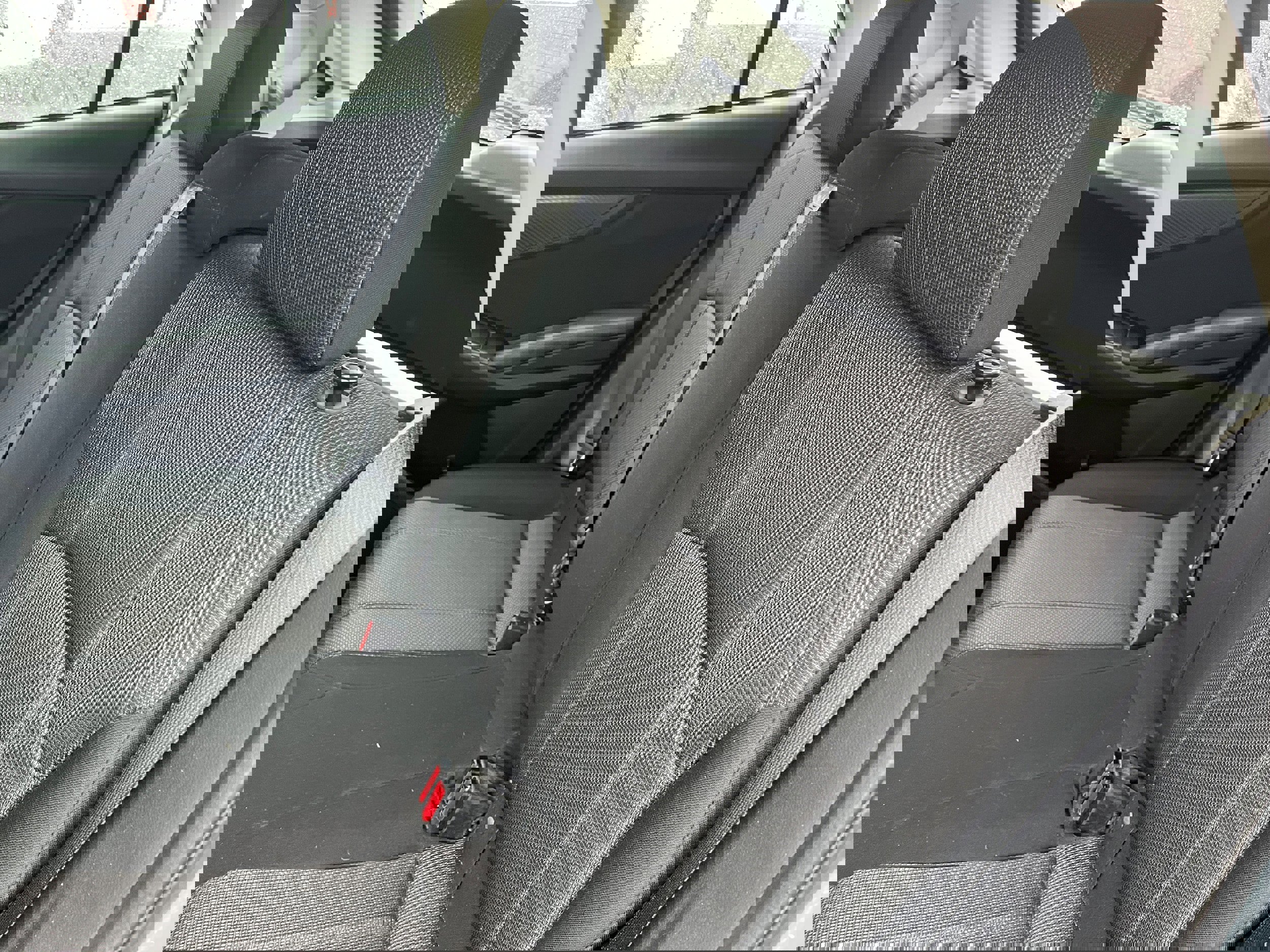 Used 2018 Subaru Impreza 2.0i Premium image 11