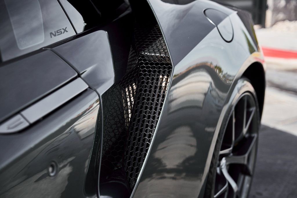 Used 2017 Acura NSX image 9