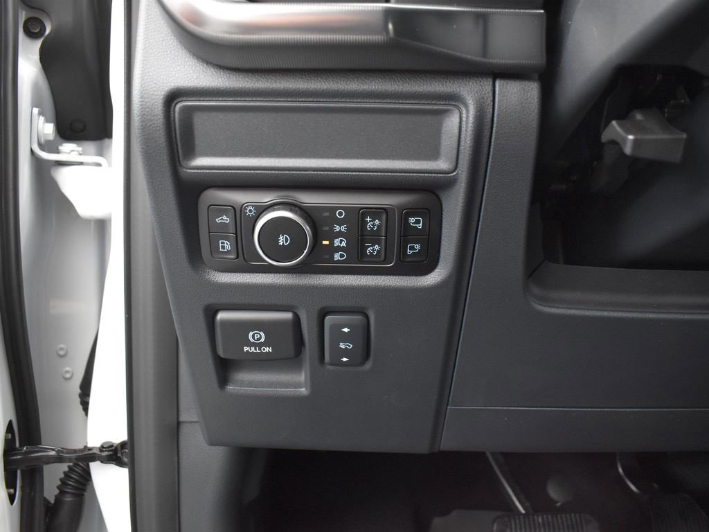 New 2025 Ford F150 Lariat w/ Equipment Group 501A Mid image 12