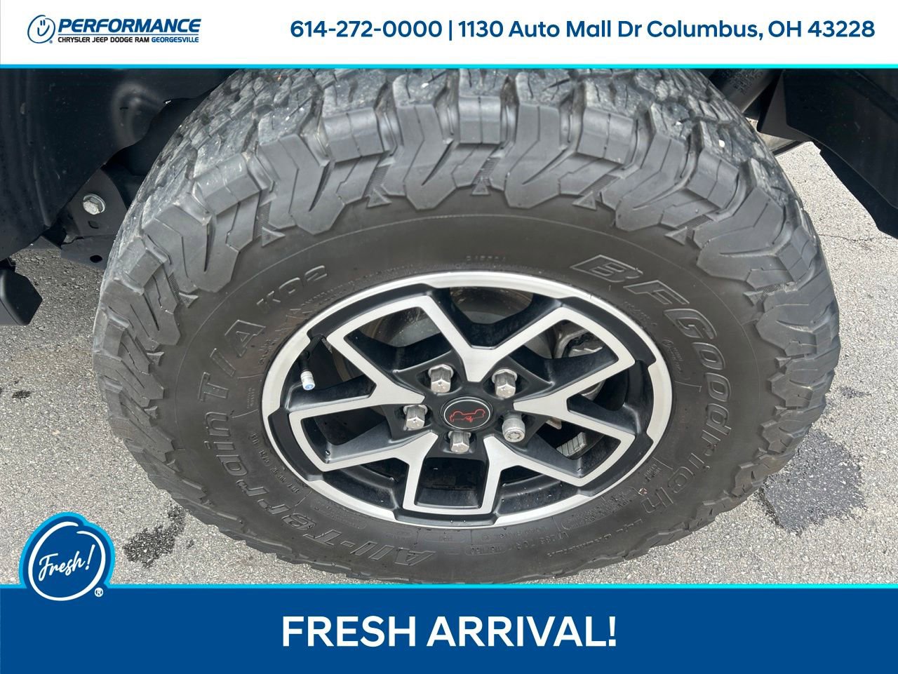 Used 2024 Jeep Wrangler Unlimited Rubicon w/ Technology Group AWD/4WD image 9