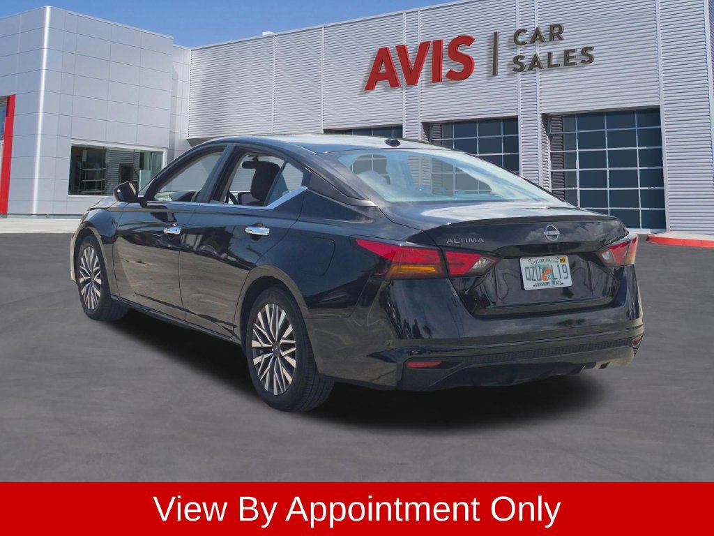 Used 2025 Nissan Altima 2.5 SV FWD image 9