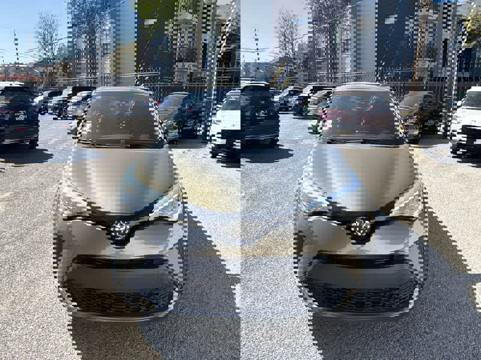 Used 2021 Toyota C-HR XLE image 16