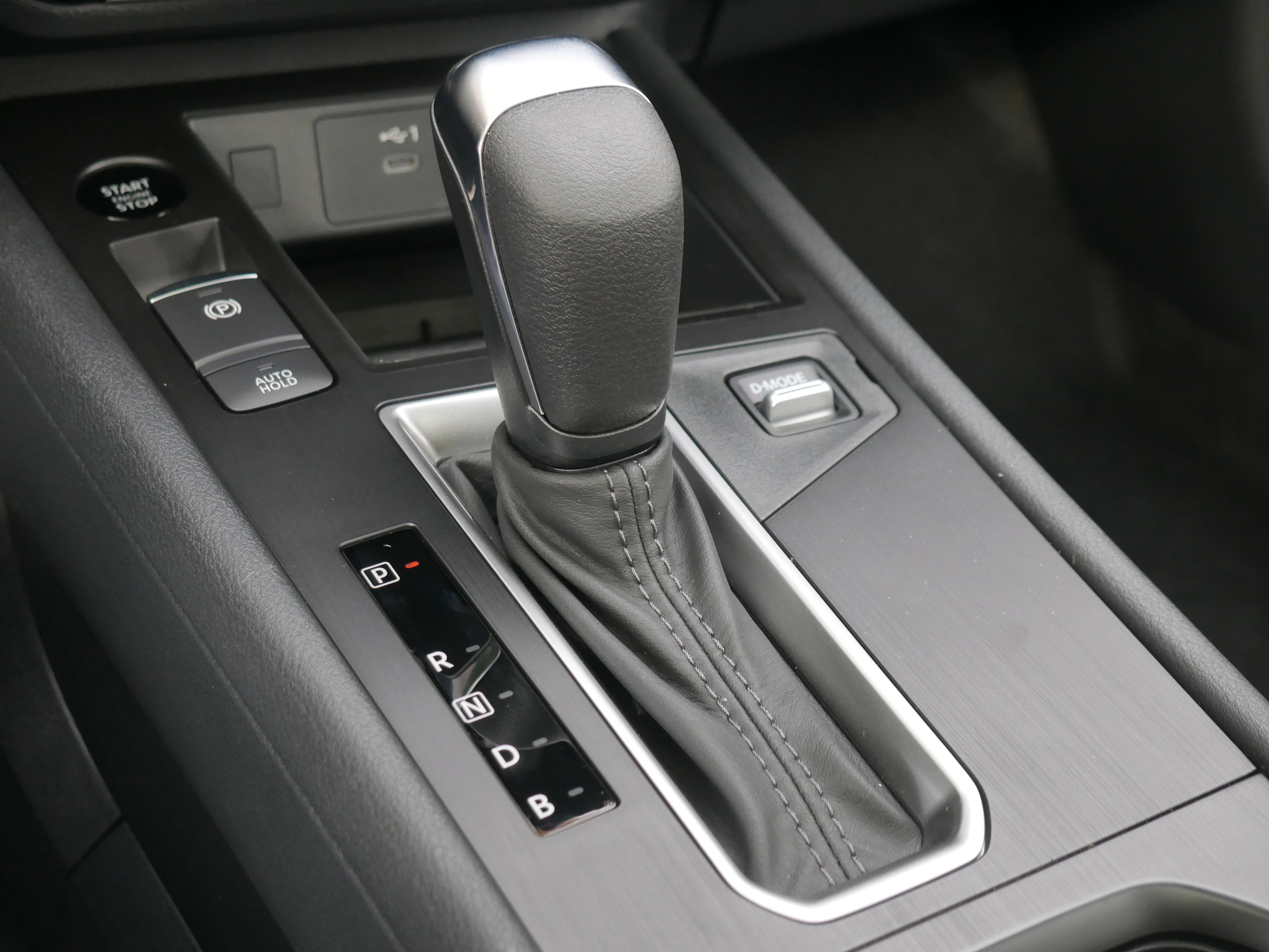 New 2026 Nissan Kicks SV w/ SV Premium Package image 13