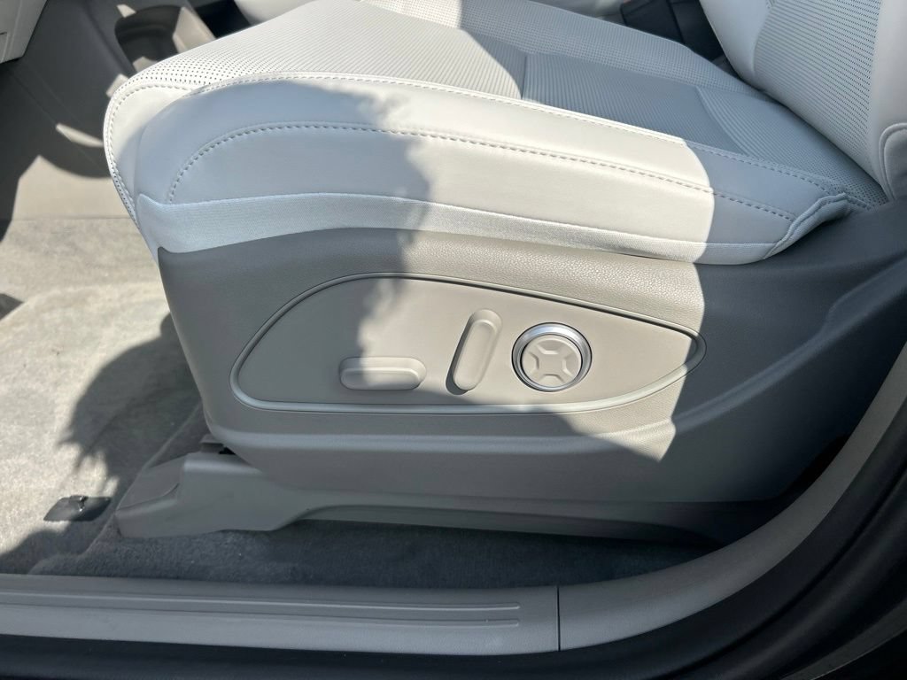 New 2026 Hyundai Palisade SEL Premium FWD image 35
