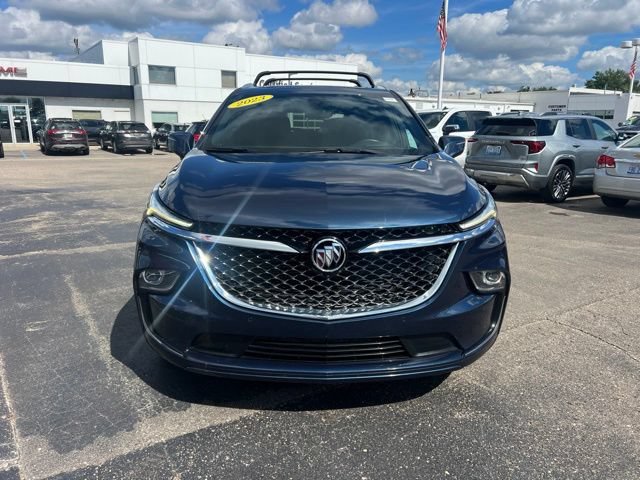 Used 2023 Buick Enclave Avenir w/ Trailering Package, 5000 lbs. AWD/4WD image 2