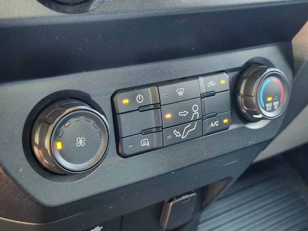 Used 2021 Ford F550 4x4 Regular Cab Super Duty image 15
