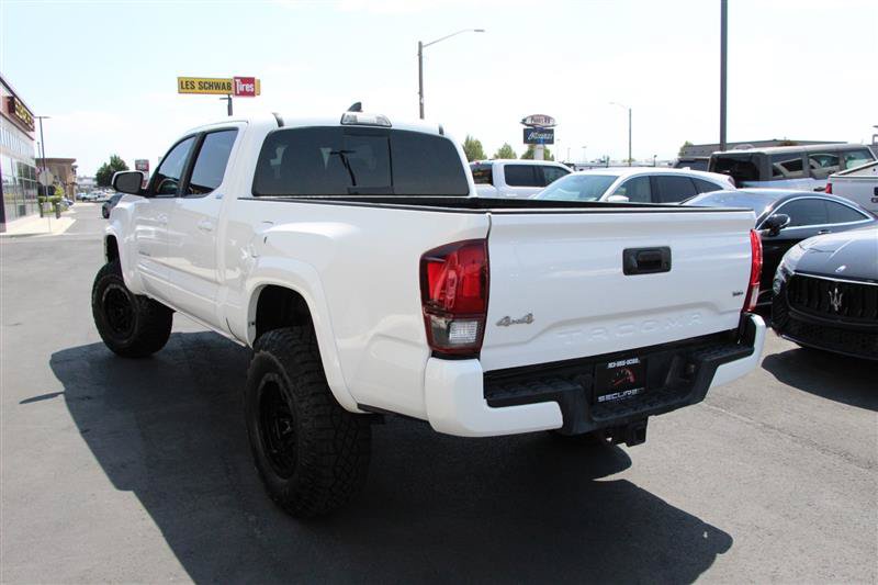 Used 2019 Toyota Tacoma SR5 AWD/4WD image 7