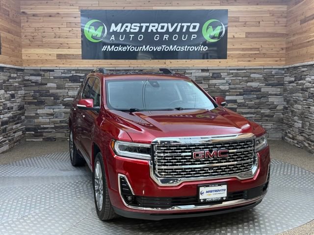 Used 2023 GMC Acadia Denali w/ Denali Ultimate Package AWD/4WD image 3