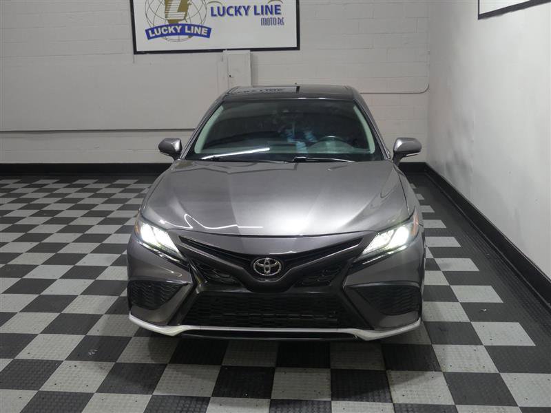 Used 2023 Toyota Camry XSE image 3