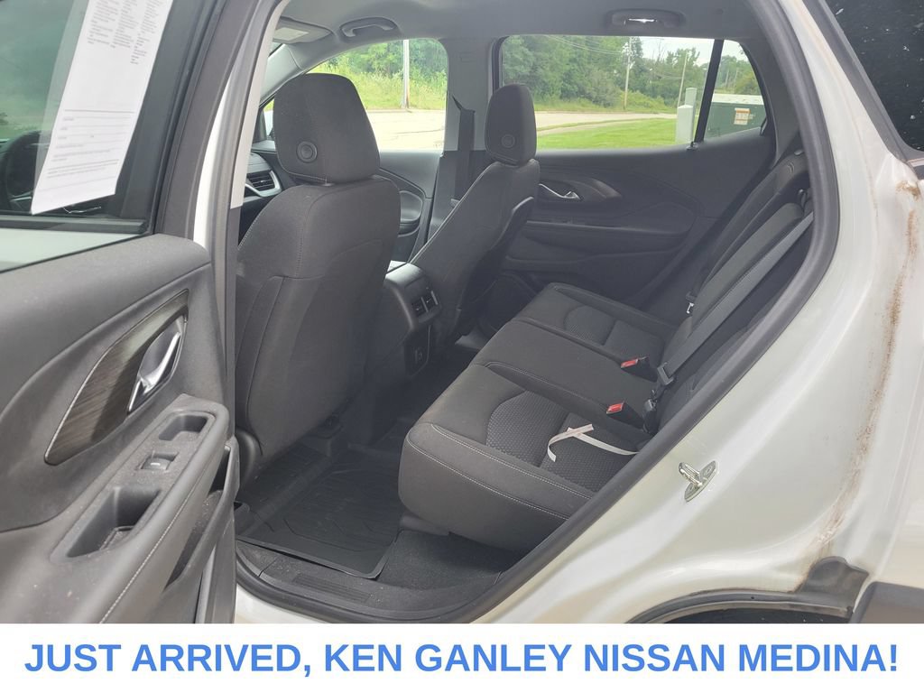 Used 2024 GMC Terrain SLE w/ Driver Convenience Package AWD/4WD image 15