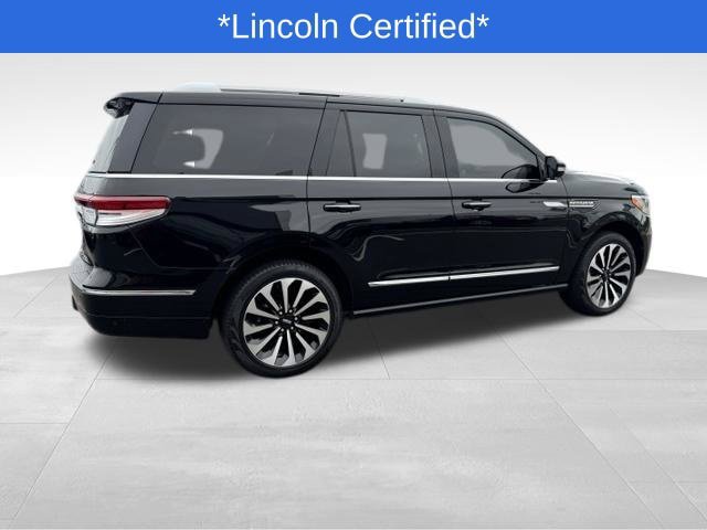 Certified 2023 Lincoln Navigator Reserve AWD/4WD image 3
